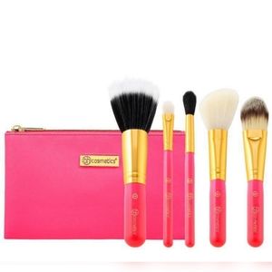 Neon Pink 6-Piece Brush Set with Bag Discontinued